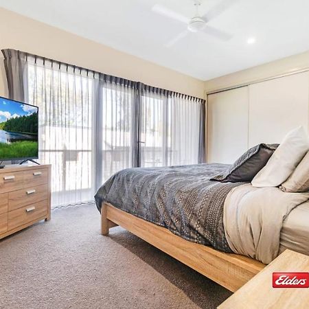 Old Port Townhouse Central To Everything Echuca Bagian luar foto